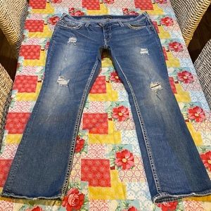 Silver Jeans Tuesday Baby Boot Jeans Size 22 Whiskered Distressed